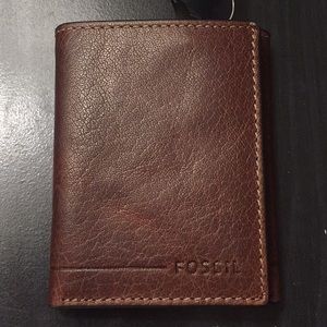 Fossil trifold leather wallet